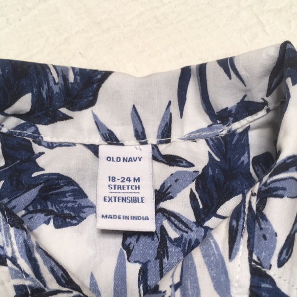 18-24m (5/$20) Patterned Button-Down by Old Navy - Picture 6 of 13
